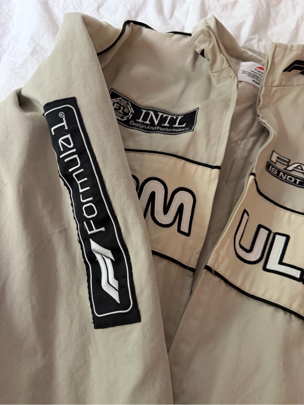Formula 1® Beige Racing Jacket - Picture 4 of 8